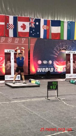 Поліцейський Євгеній Колесник – срібний призер Чемпіонату світу 2018 з гирьового спорту