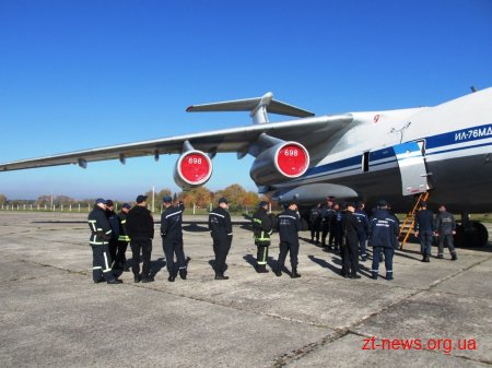 Поблизу Житомира рятувальники відпрацьовували порядок дій у разі аварійної посадки літака