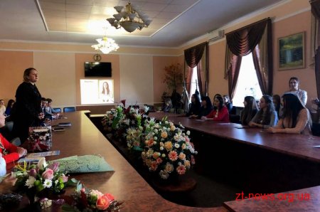Обдаровані студенти ЖДУ отримали стипендії ім. О. Ольжича