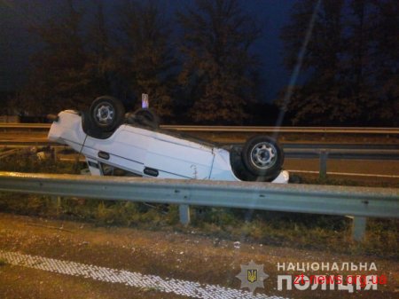 На Житомирщині чоловік на викраденому автомобілі потрапив у ДТП