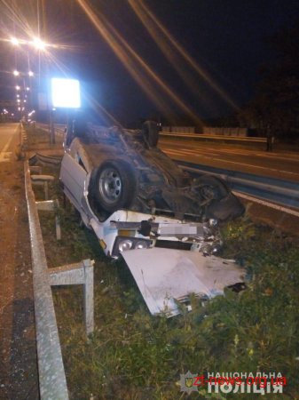 На Житомирщині чоловік на викраденому автомобілі потрапив у ДТП