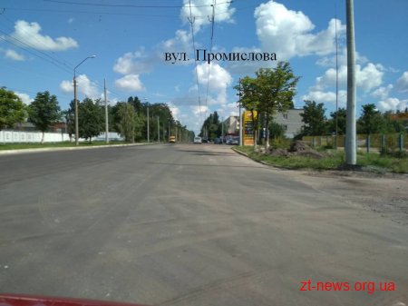 З початку року в Житомирі капітально відремонтували майже 100 тис.м2 асфальтобетонного покриття