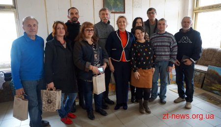 Художники пленеру «Осіння палітра Полісся» подарували ОДА 20 власних картин