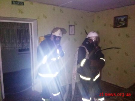 У нічну пору доби рятувальники провели практичне заняття в спецшколі-інтернаті для глухих дітей