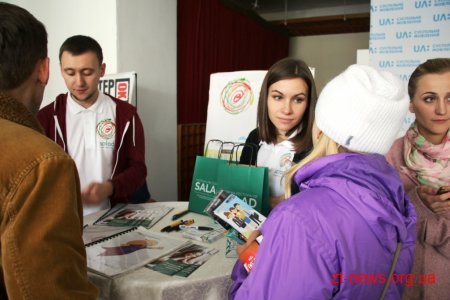 33 підприємства пропонували житомирянам роботу на міському ярмарку вакансій