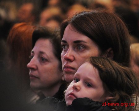 Танцювальний ансамбль «Сонечко» провів благодійний концерт на підтримку онкохворих дітей