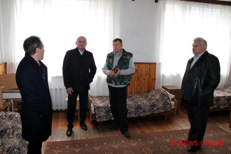 Голова обласної ради Володимир Ширма побував у Довбиському психоневрологічному інтернаті