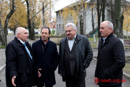 Голова обласної ради Володимир Ширма побував у Довбиському психоневрологічному інтернаті