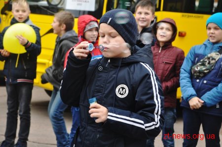Нові шкільні автобуси отримали райони та об’єднані територіальні громади Житомирщини