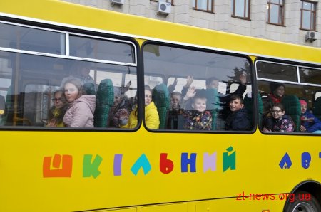 Нові шкільні автобуси отримали райони та об’єднані територіальні громади Житомирщини