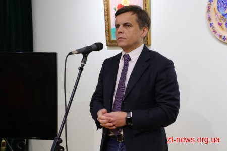 Сергій Сухомлин привітав працівників соціальної сфери з професійним святом