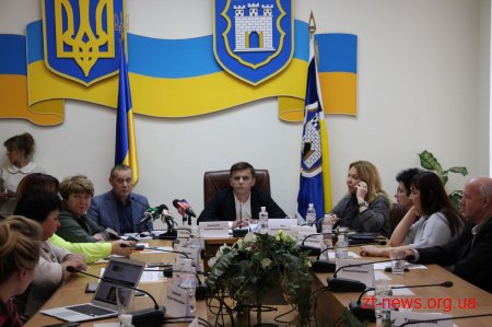 Міський голова доручив комунальникам надати план запуску тепла у проблемних будинках
