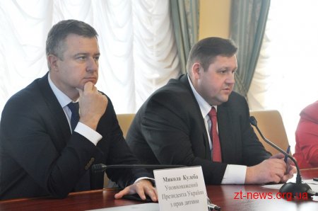 Ігор Гундич підписав меморандуми з ОТГ та містами Житомирщини про розвиток системи захисту дітей