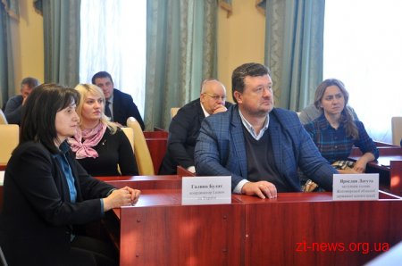 Ігор Гундич підписав меморандуми з ОТГ та містами Житомирщини про розвиток системи захисту дітей