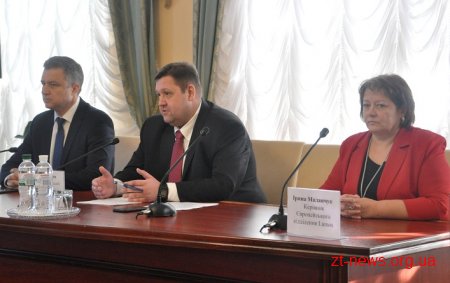 Ігор Гундич підписав меморандуми з ОТГ та містами Житомирщини про розвиток системи захисту дітей