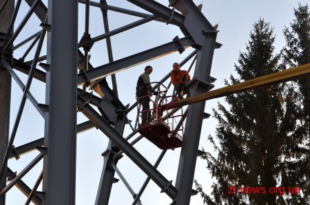 На стадіоні «Полісся» тривають роботи над північною трибуною та накриттям