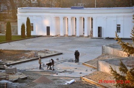 На стадіоні «Полісся» тривають роботи над північною трибуною та накриттям