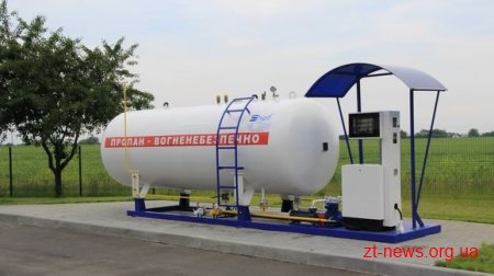 У Коростені прокуратура спільно з правоохоронцями припинила діяльність нелегальної газової заправки