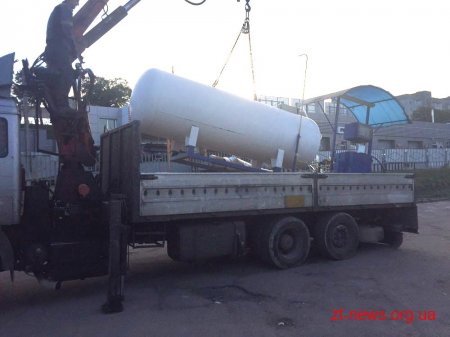 У Житомирі провели обшуки на ще трьох нелегальних газових заправках