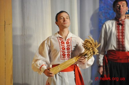 В драмтеатрі привітали працівників сільського господарства із професійним святом