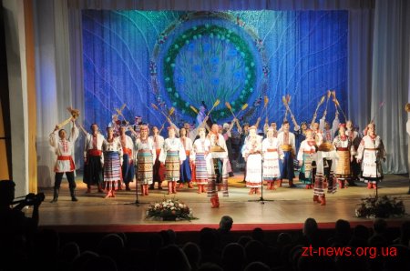 В драмтеатрі привітали працівників сільського господарства із професійним святом