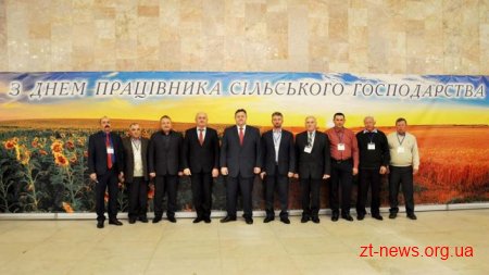 В драмтеатрі привітали працівників сільського господарства із професійним святом