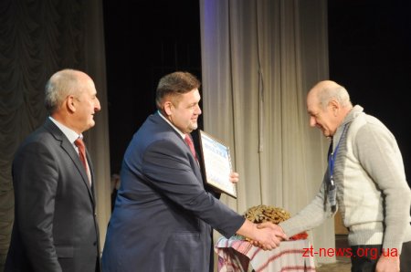 В драмтеатрі привітали працівників сільського господарства із професійним святом