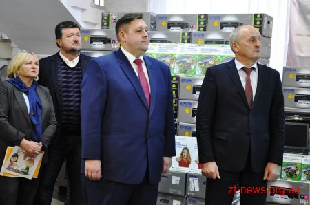 140 перших класів Житомирщини забезпечили комплектами оргтехніки
