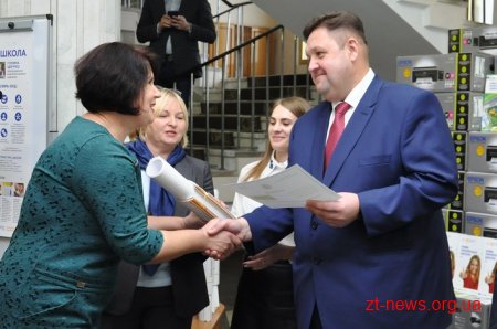140 перших класів Житомирщини забезпечили комплектами оргтехніки