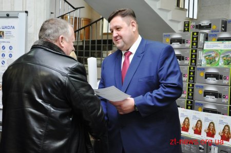 140 перших класів Житомирщини забезпечили комплектами оргтехніки