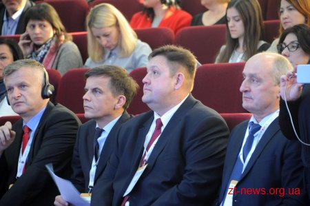 У Житомирі відбувся форум «Децентралізація: від об’єднання до розвитку»