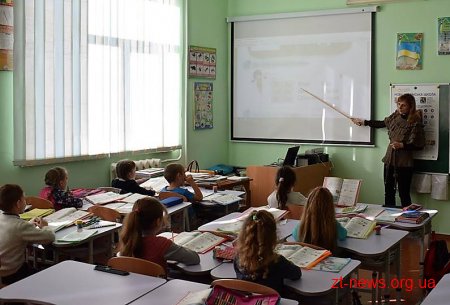 У школах області вже користуються новими комплектами комп’ютерного обладнання