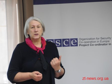 Соціальних працівників навчають надавати психологічну підтримку постраждалим внаслідок конфлікту
