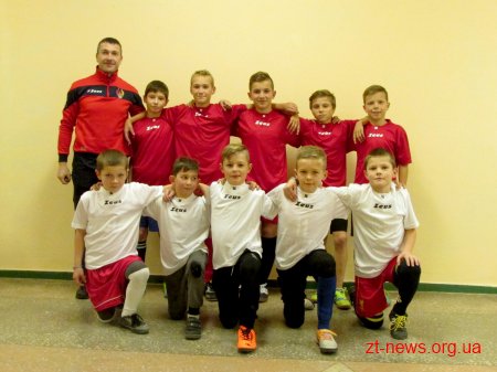 55 комплектів форми та новий спортивний інвентар отримали вихованці ДЮСШ «Фенікс»