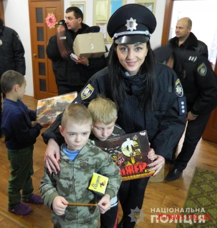 Слухачі Житомирського навчального центру провели спільний вечір з вихованцями «Сонячного дому»
