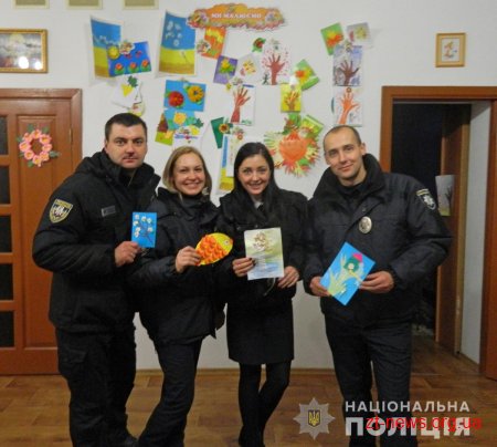 Слухачі Житомирського навчального центру провели спільний вечір з вихованцями «Сонячного дому»