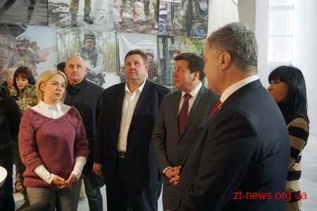 Президент України у Житомирі відвідав Центр вертебрології та реабілітації учасників ООС