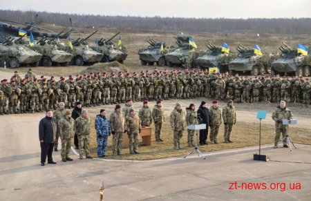 Президент України на Житомирщині вручив десантникам державні нагороди