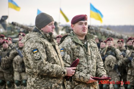 Президент України на Житомирщині вручив десантникам державні нагороди