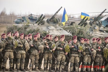 Президент України на Житомирщині вручив десантникам державні нагороди