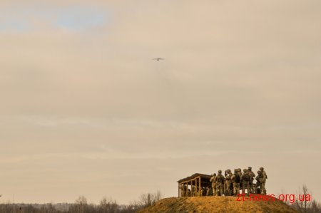 У День Десантно-штурмових військ ЗСУ на Житомирщині військові показали, на що здатна наша армія