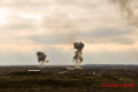 У День Десантно-штурмових військ ЗСУ на Житомирщині військові показали, на що здатна наша армія