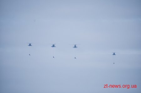 У День Десантно-штурмових військ ЗСУ на Житомирщині військові показали, на що здатна наша армія