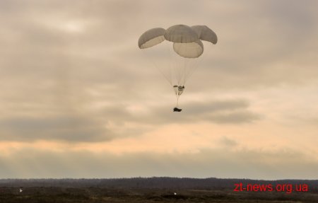 У День Десантно-штурмових військ ЗСУ на Житомирщині військові показали, на що здатна наша армія