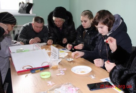У Житомирі презентували виставку творчих робіт людей з особливими потребами