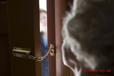 Псевдо-газовики обікрали пенсіонерку у Житомирі
