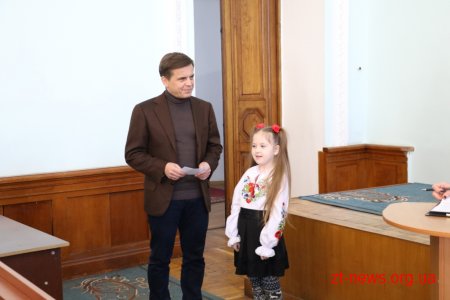 Обдарована молодь Житомира отримала стипендії від міського голови