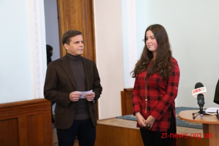 Обдарована молодь Житомира отримала стипендії від міського голови