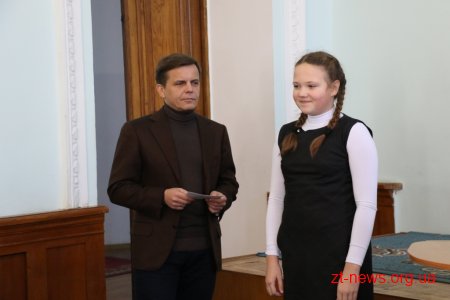Обдарована молодь Житомира отримала стипендії від міського голови