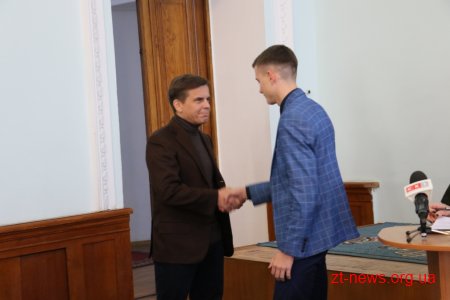 Обдарована молодь Житомира отримала стипендії від міського голови